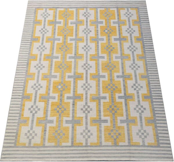 Modern Scandinavian Rug SBR017 - Geometric Cross Design - 8.3x9.10 - Image 4