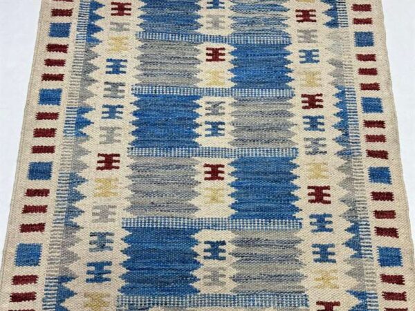 Scandinavian Kilim SBR013 - A Blend of Scandinavian Design and Traditional Weaving - Image 7